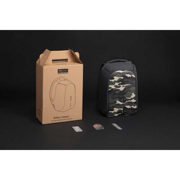 XD Design Anti Diebstahl Rucksack Bobby Compact camouflage grün und Verpackung