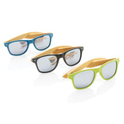 Nachhaltige Sonnenbrille schwarz gruen blau #farbe_gruen